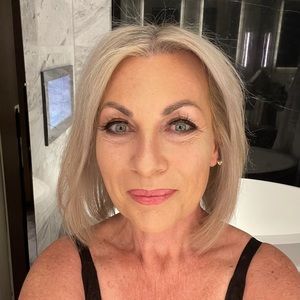 Meet your Posher, Jane